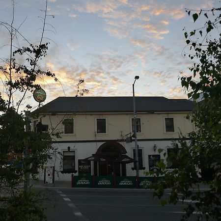 Okeefes Hotel Backpackers ลอนเชสตัน ภายนอก รูปภาพ
